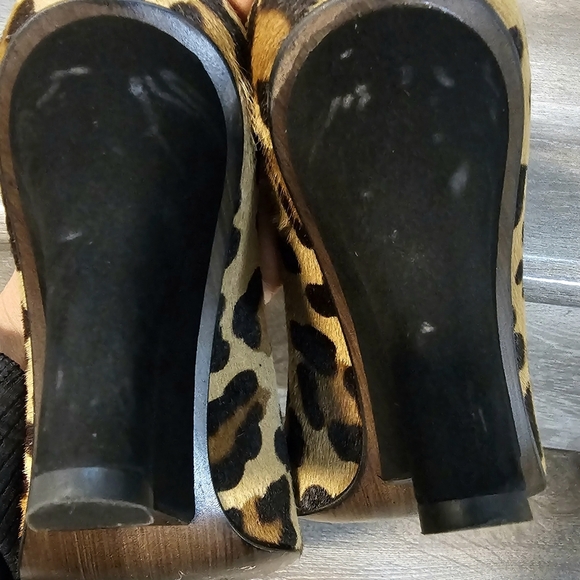 Stuart Weitzman Brown/Beige Leopard Print Wedges Pumps - Picture 10 of 12